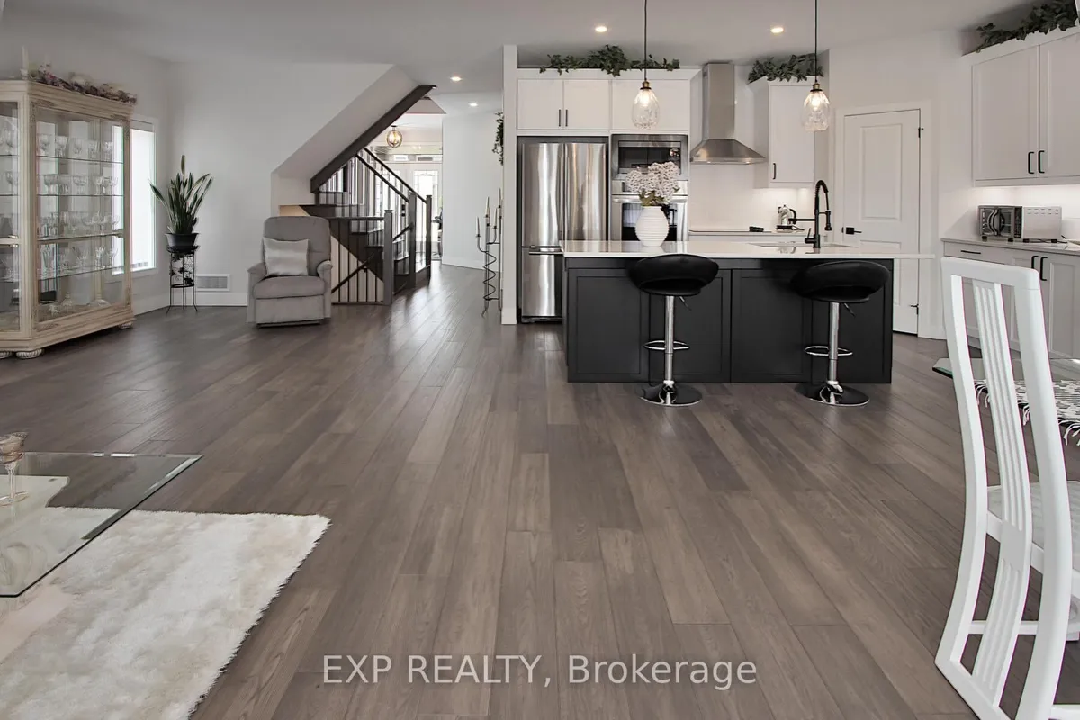 84 Thames Springs Crescent, ON N0M 2M0