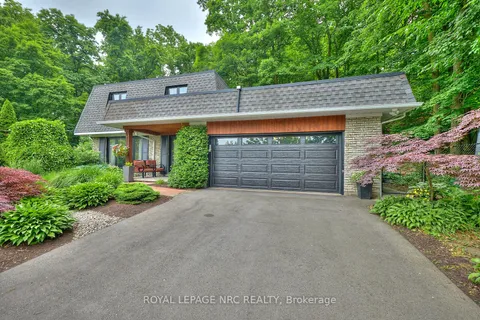7 Camelot Court, ON L2T 3R4