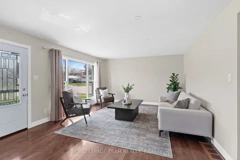 1250 Peden Boulevard, ON K6V 5Y5