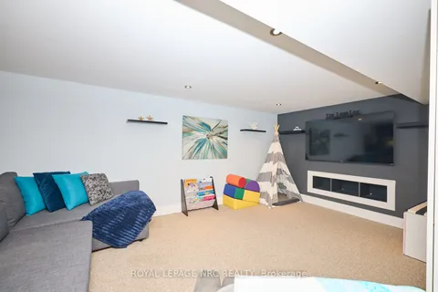 7871 RYSDALE Street, ON L2H 1G5