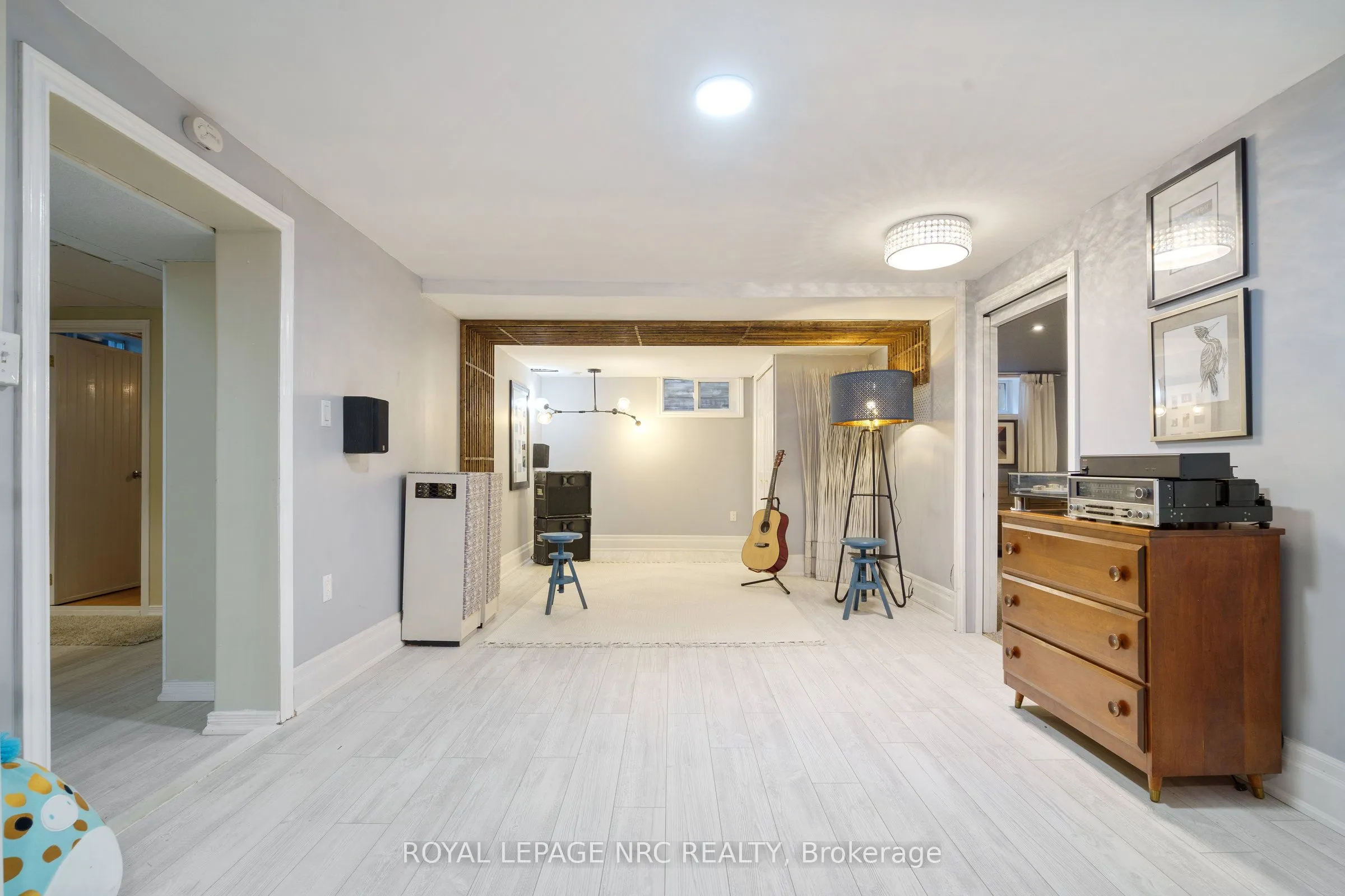 83 Lakeside Drive, ON L3M 2L4