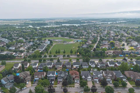 163 Crysler Crescent, ON L2V 5A3