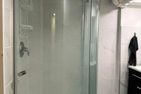 34 Dalewood Avenue, ON L8S 1Y8