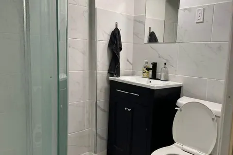 34 Dalewood Avenue, ON L8S 1Y8