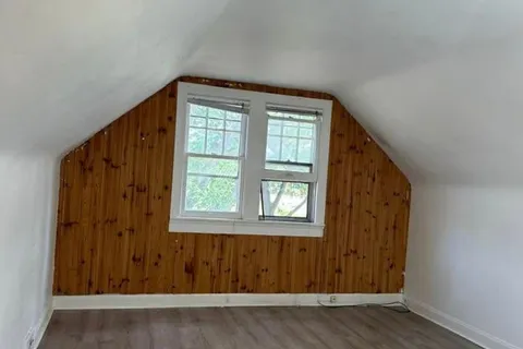 34 Dalewood Avenue, ON L8S 1Y8