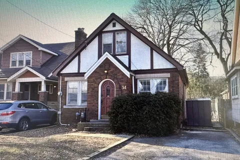 34 Dalewood Avenue, ON L8S 1Y8