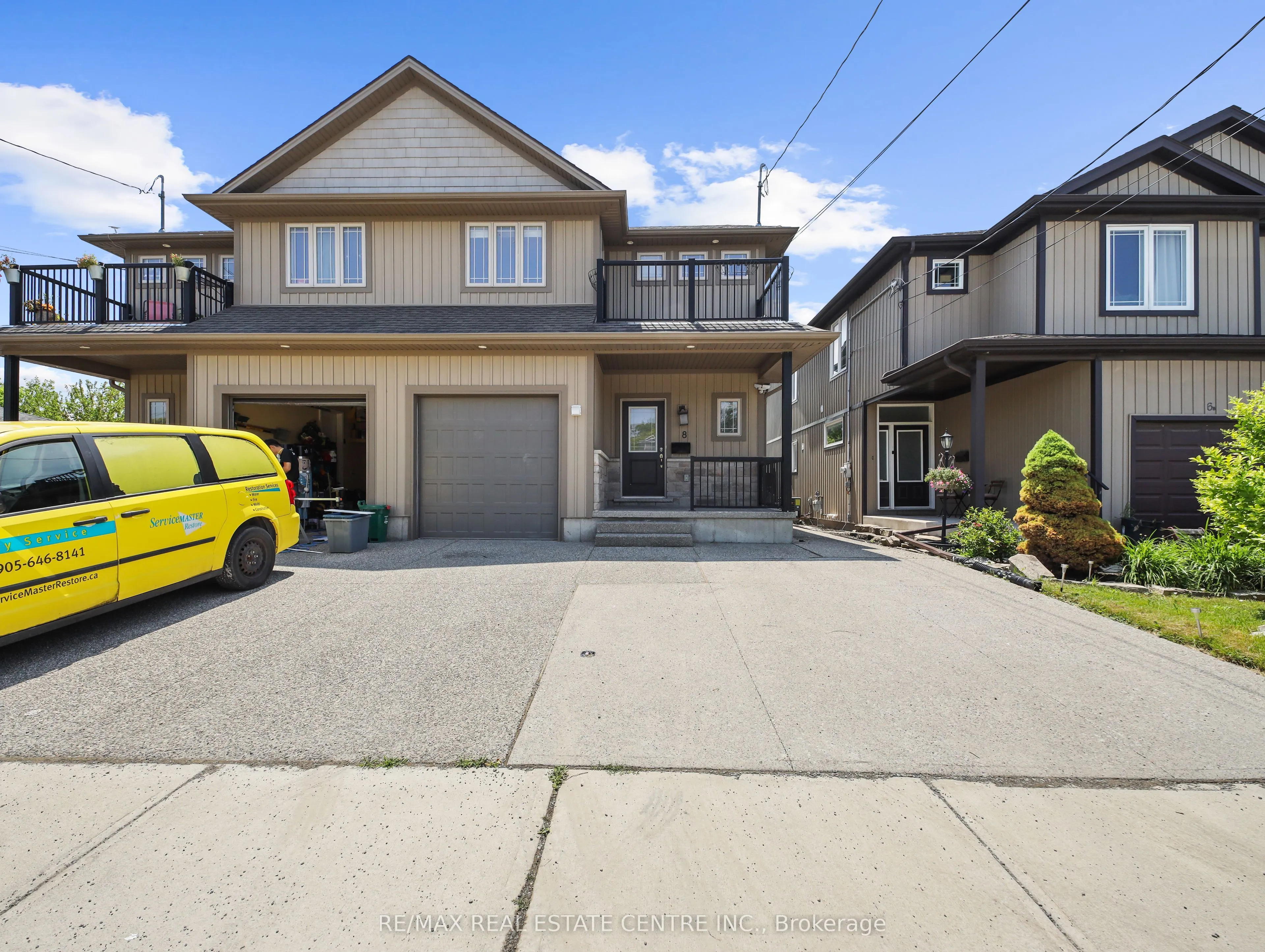 8 Keswick Street, ON L2P 1L9