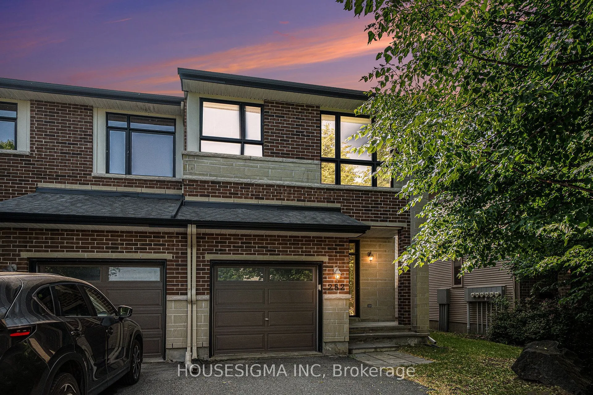 282 Keyrock Drive, ON K2T 0G1