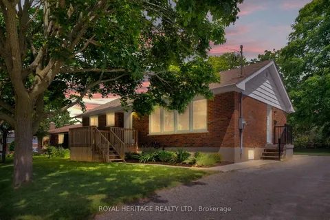 19 Alfred Street, ON L1A 2W9