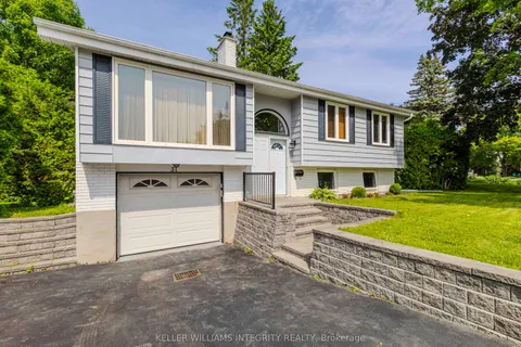 31 Ashgrove Crescent, ON K2G 0S1