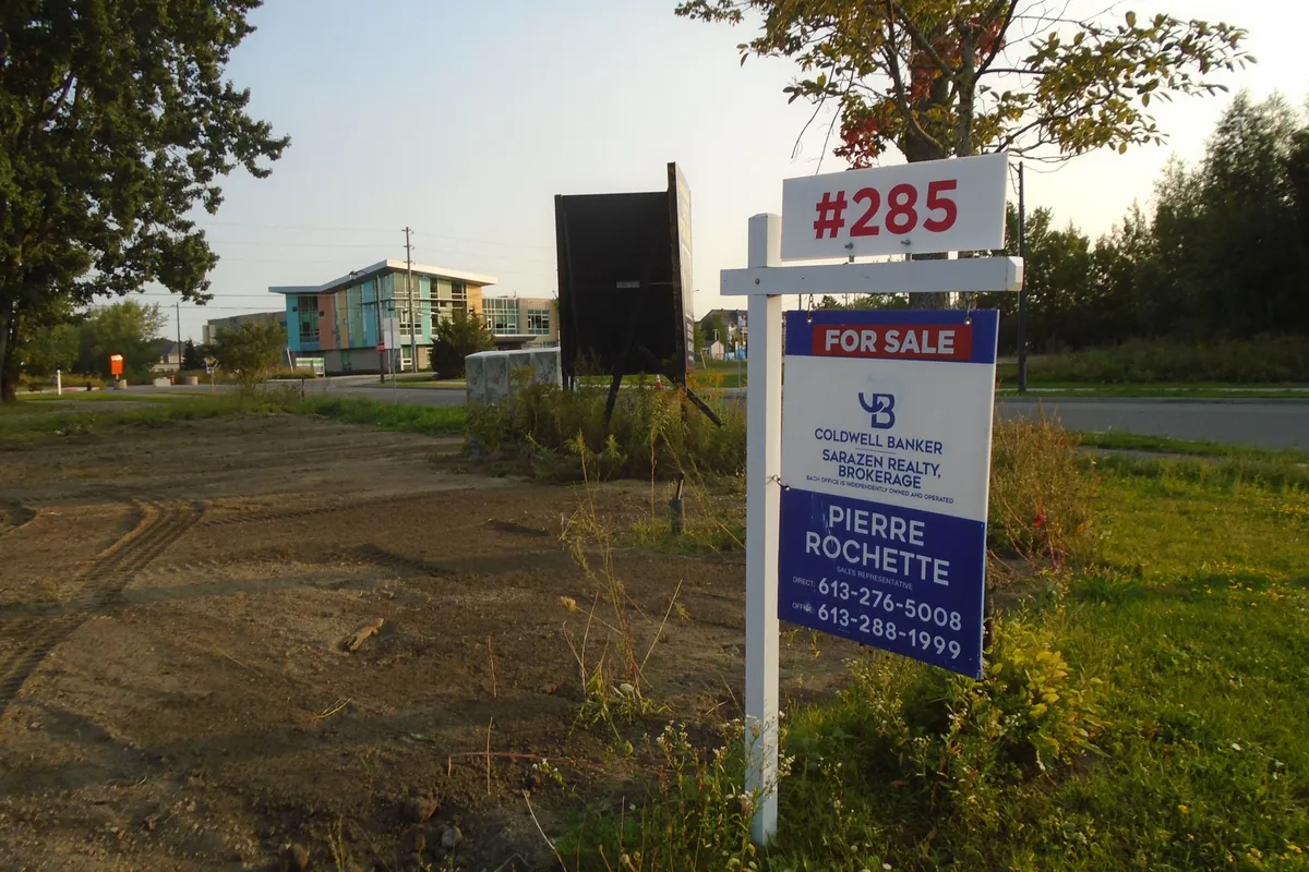 285 Enclave Walk Walk, ON K4B 1H9