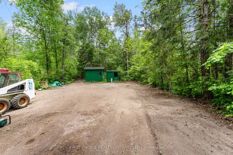 96 Constance Lake Road, ON K2K 1X7