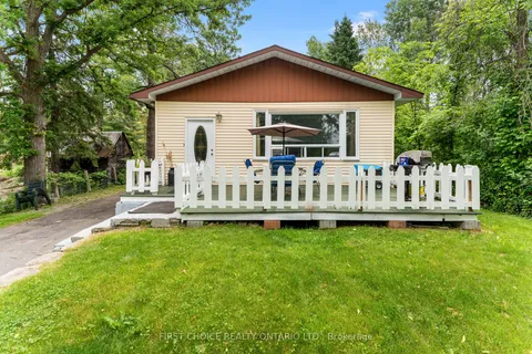 96 Constance Lake Road, ON K2K 1X7