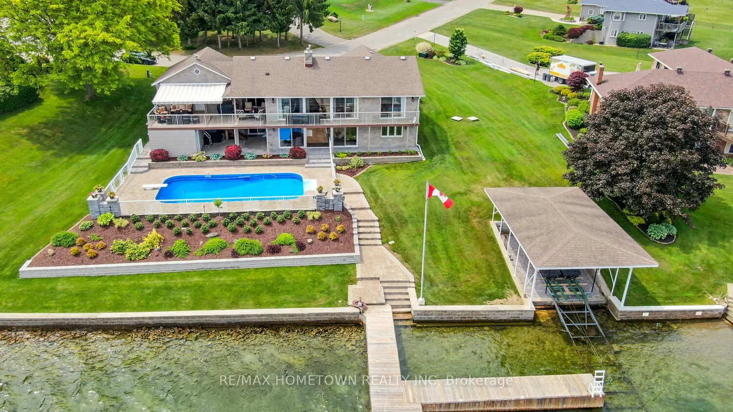 1111 Burnside Drive, ON K6V 5T1