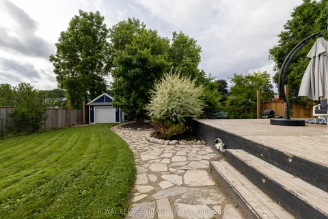 5 Wellington Street, ON N3L 1S3