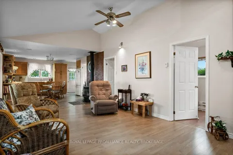 27 Berry Lane, ON K0H 2Y0