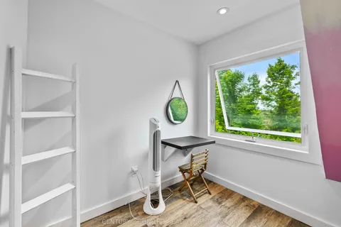 8 Library Road, ON K0L 3E0