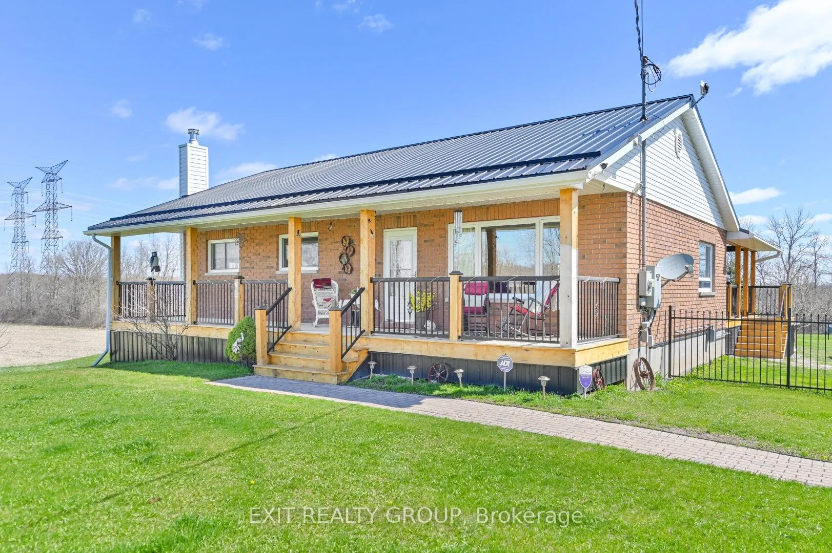 1690 Wallbridge Loyalist Road, ON K8N 4Z5