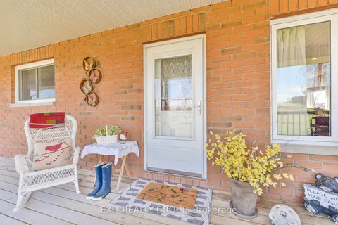 1690 Wallbridge Loyalist Road, ON K8N 4Z5