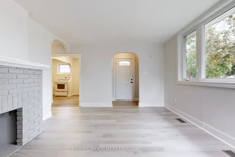38 St David Street, ON K9V 1N3