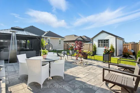 28 Weir Crescent, ON N5R 0L7