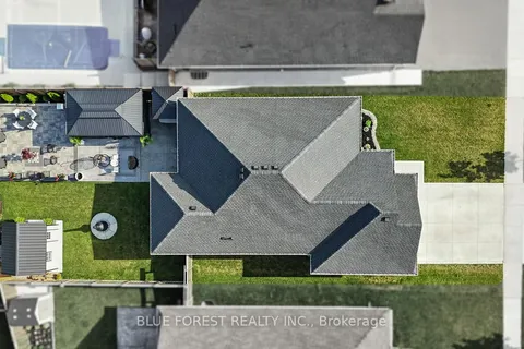 28 Weir Crescent, ON N5R 0L7