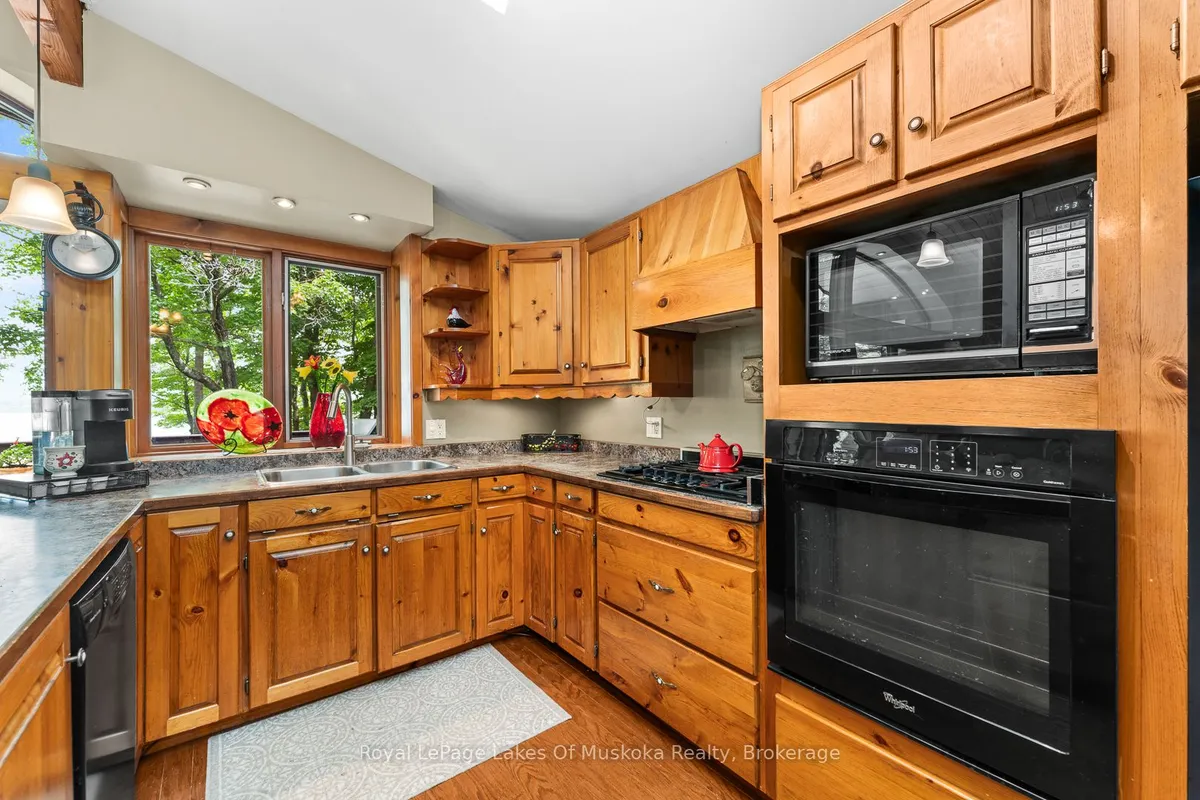 168 Lakeshore Road, ON P0A 1C0