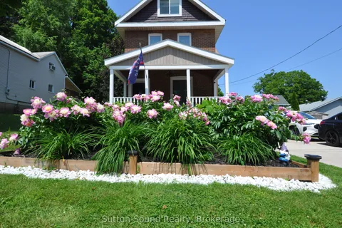 534 17th Street, ON N4K 4B7