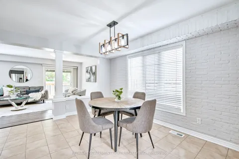 251 Pelham Road, ON L2S 3A9