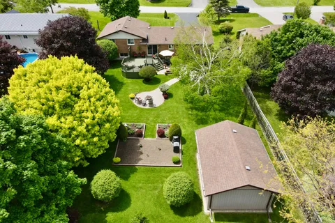 30 Grant Drive, ON K0M 2M0