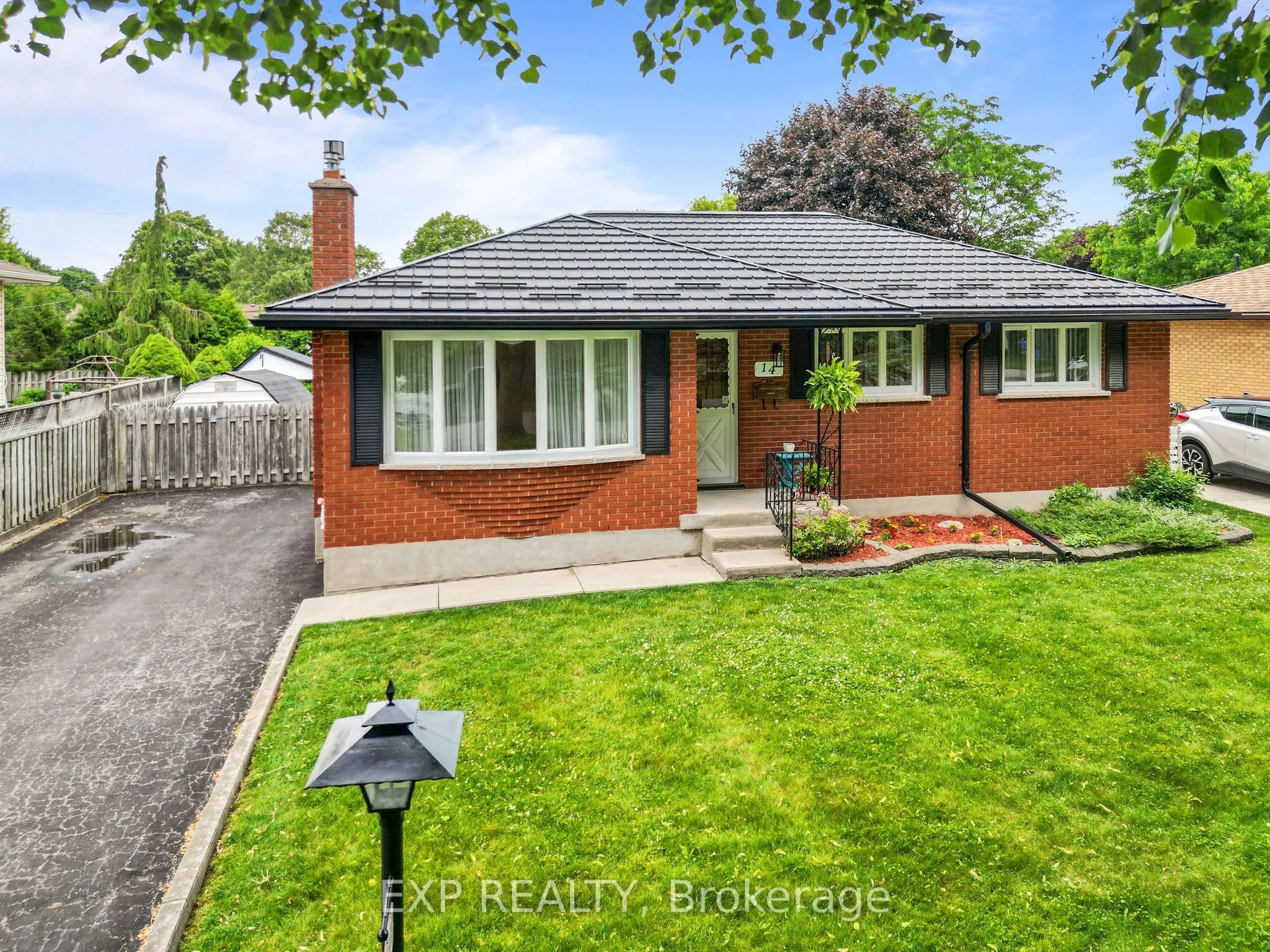 14 Pickwick Crescent, ON N5V 2P8