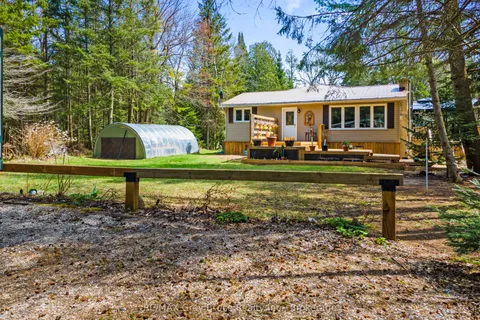 33 WOODSTOCK Avenue, ON N0H 2M0