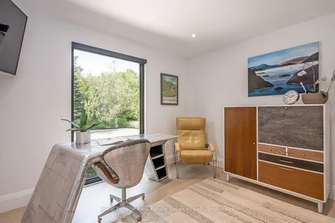 111 Judith Crescent, ON L9G 1L3