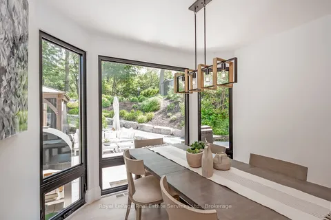 111 Judith Crescent, ON L9G 1L3