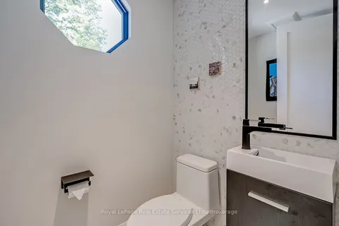 111 Judith Crescent, ON L9G 1L3