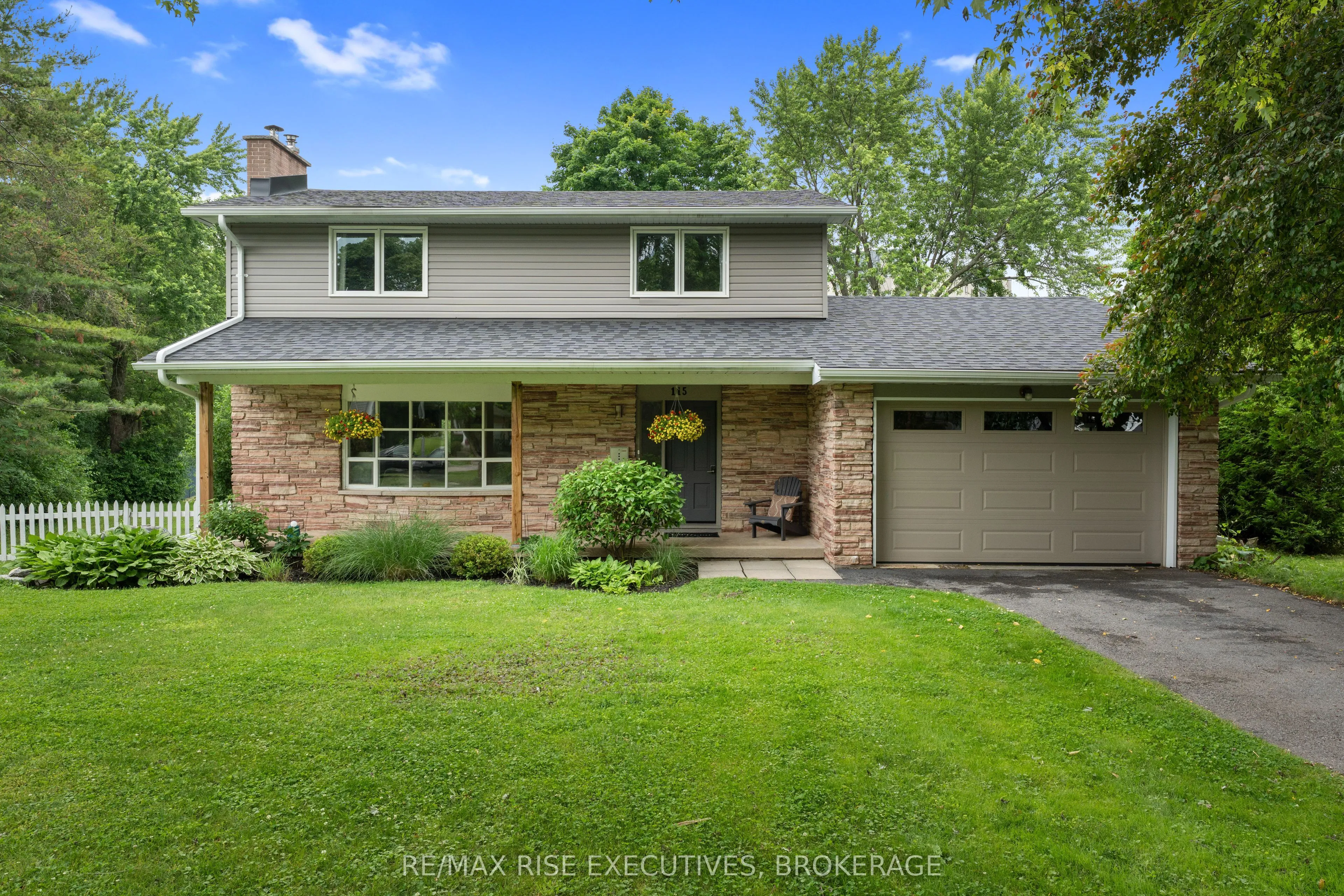 115 Fairway Hill Crescent, ON K7M 2B5