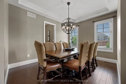 546 Manor Ridge Crescent, ON N2K 0B4