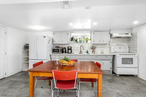 6267 MONTROSE Road, ON L2H 1L7