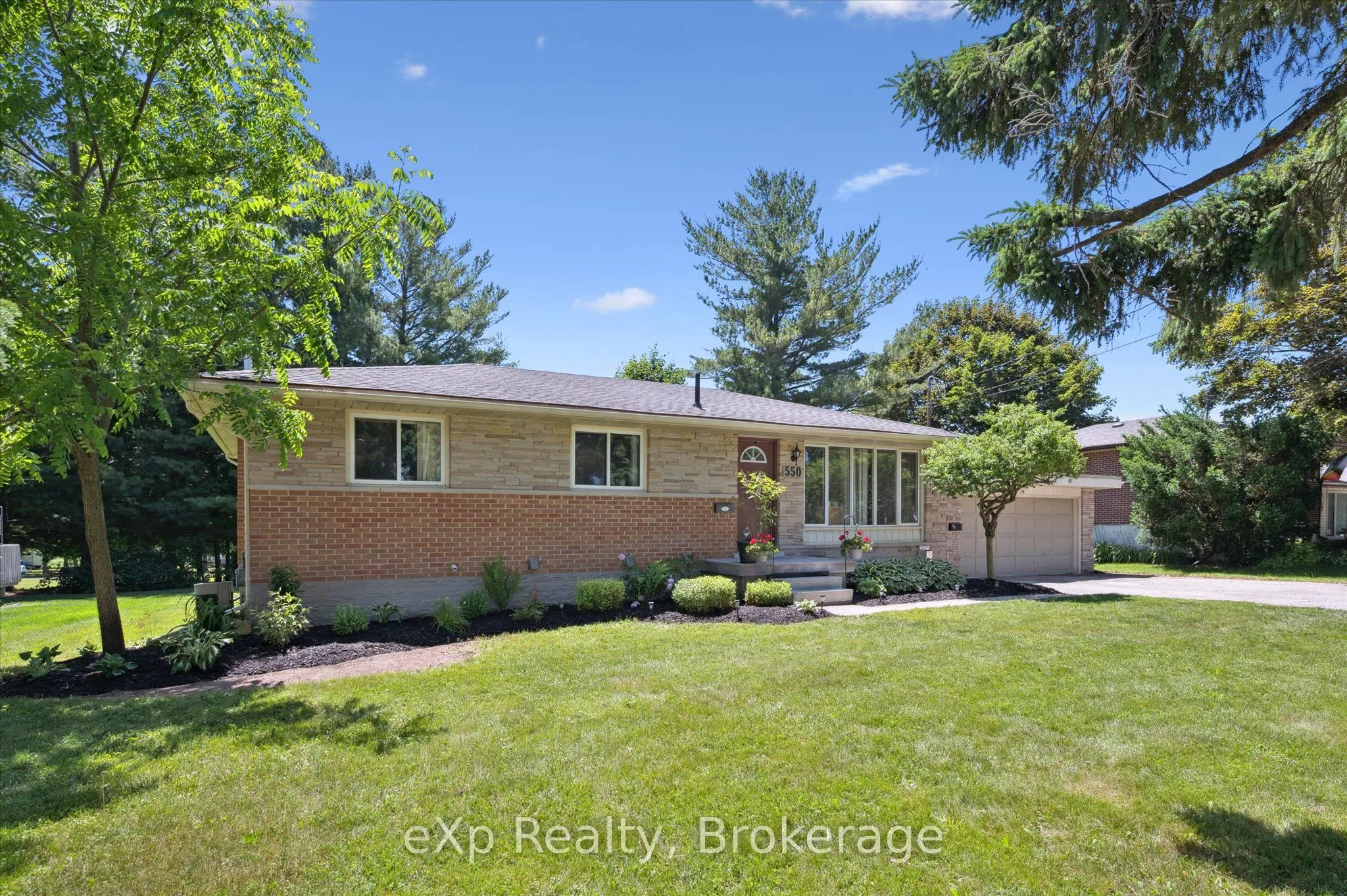 550 Elora Street, ON N1M 1Y8