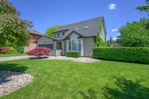 35 Parkside Crescent, ON N6C 5M2