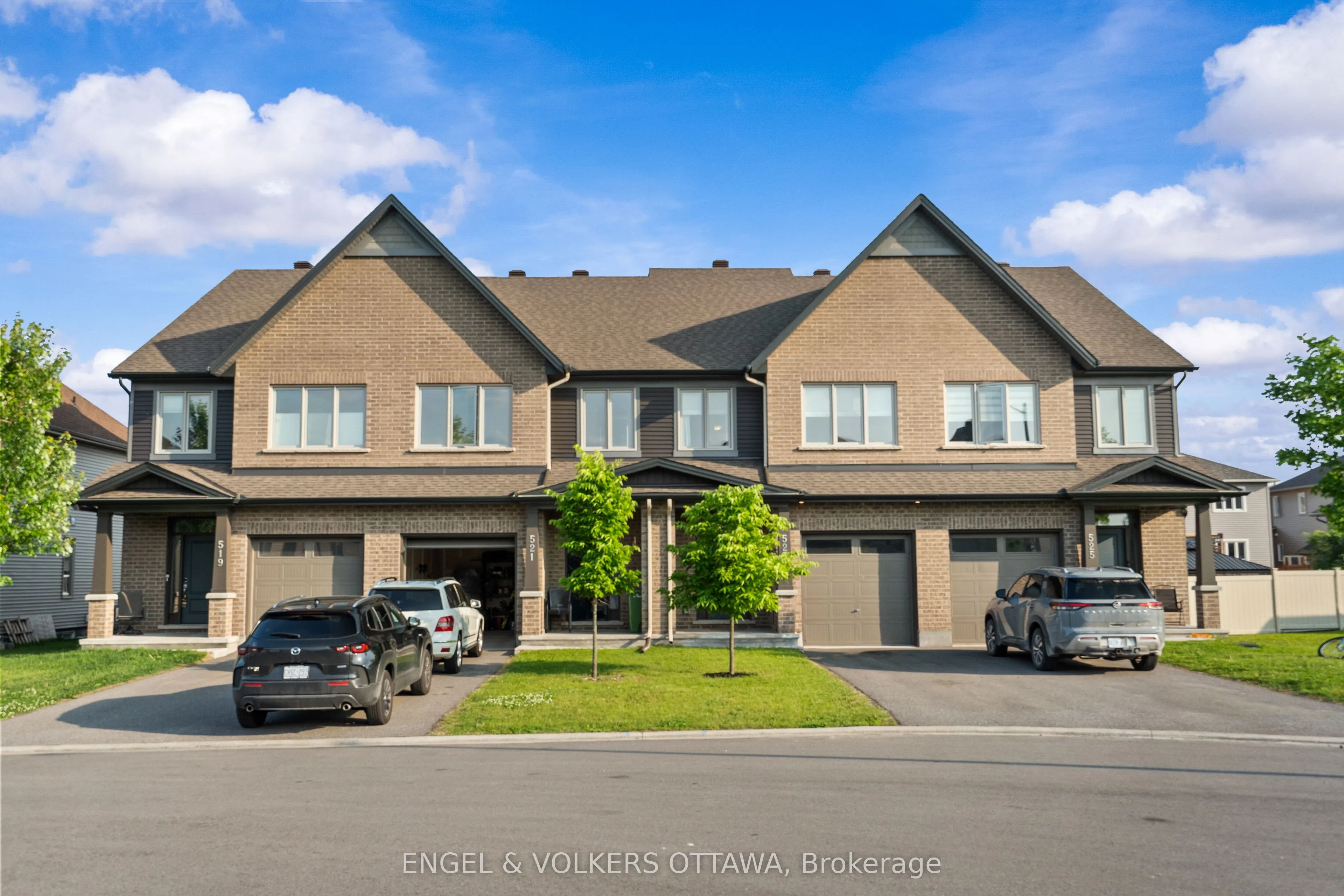 523 Manhattan Court, ON K4R 0G1