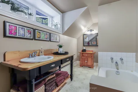 2268 8th Avenue, ON N4K 5M8
