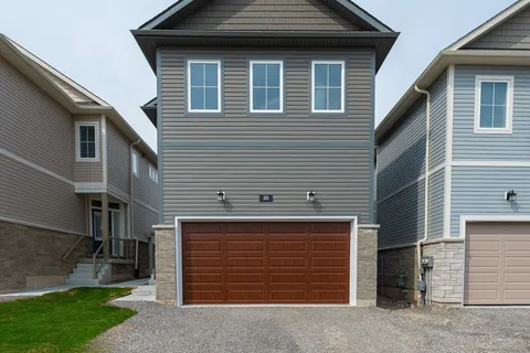 315 Mullighan Gardens, ON K9K 0H2