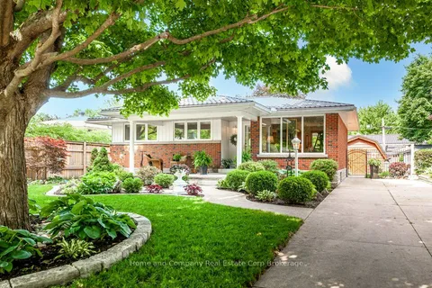 28 Burritt Street, ON N5A 4W7