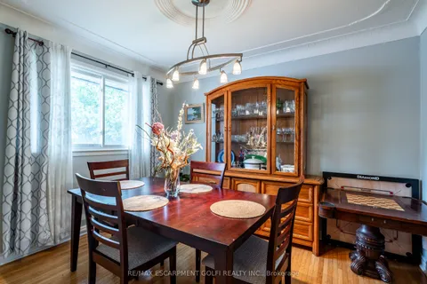 7126 Roger Crescent, ON L2G 3A7