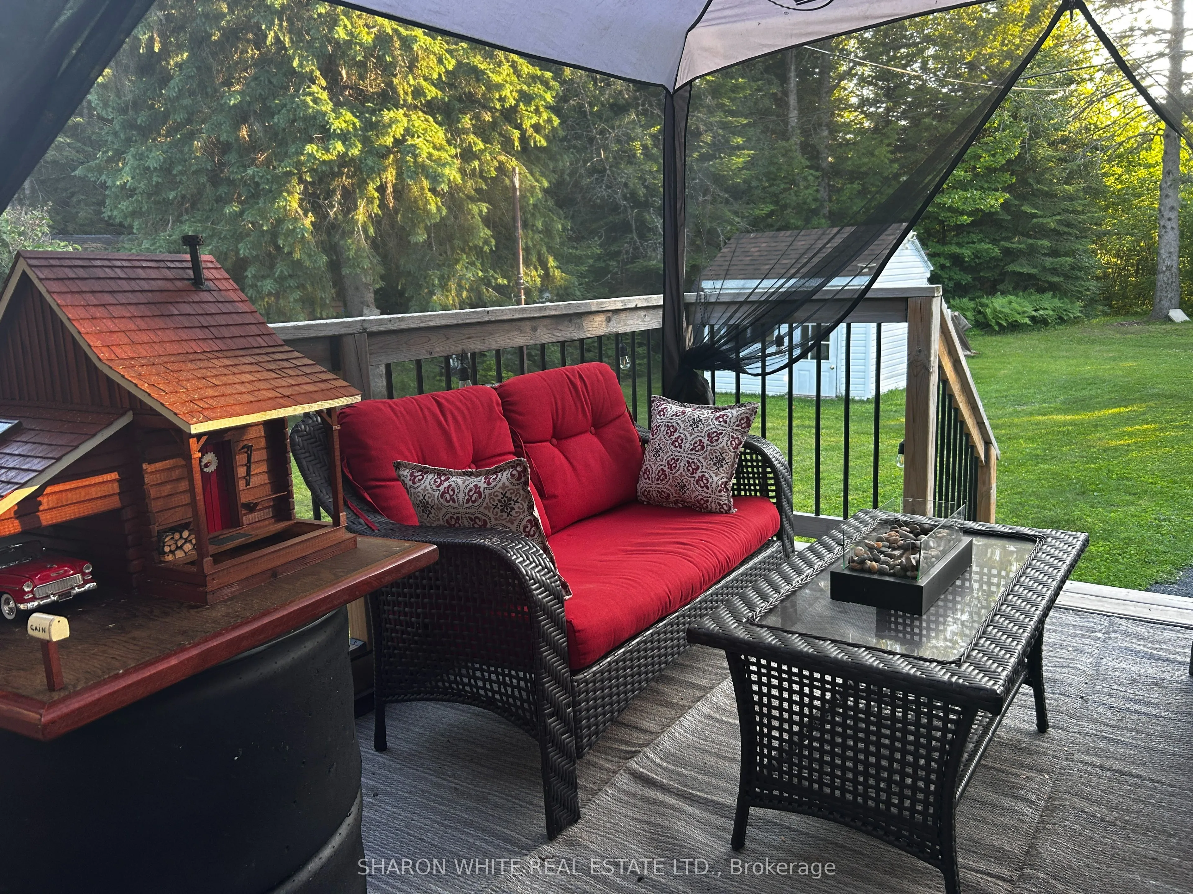 54 Sprucedale St Street, ON K0L 1M0