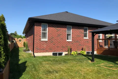 6 Carrick Street, ON K0K 3E0