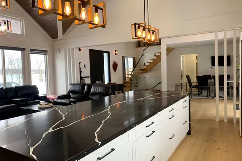 9785 Niagara River Parkway, ON L2E 6S6