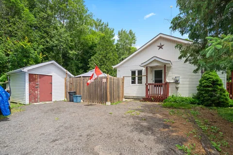3842 Lakeside Drive, ON K0C 1Z0