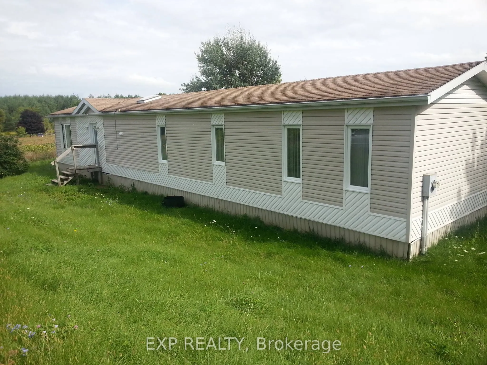 2000 County Road 620 Drive, ON K0L 1A0